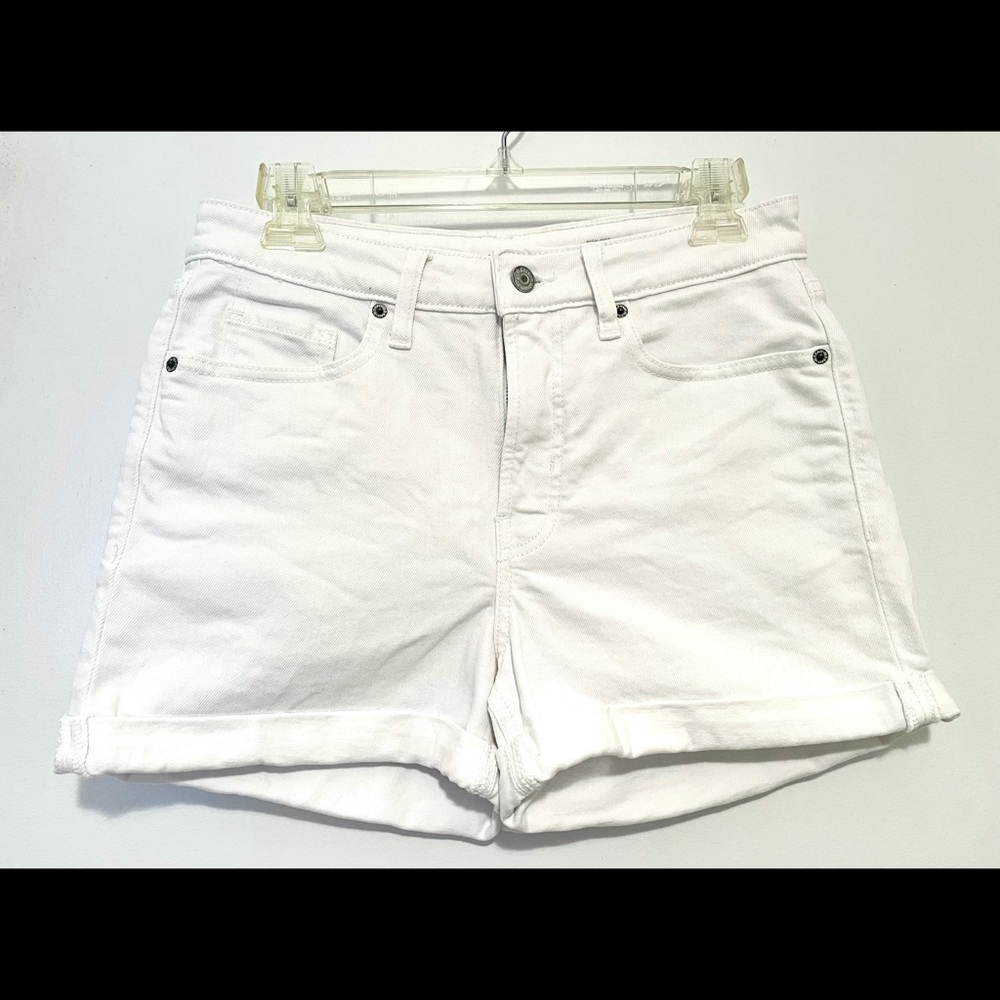 Old Navy High-Rise OG Striaght White Denim Shorts